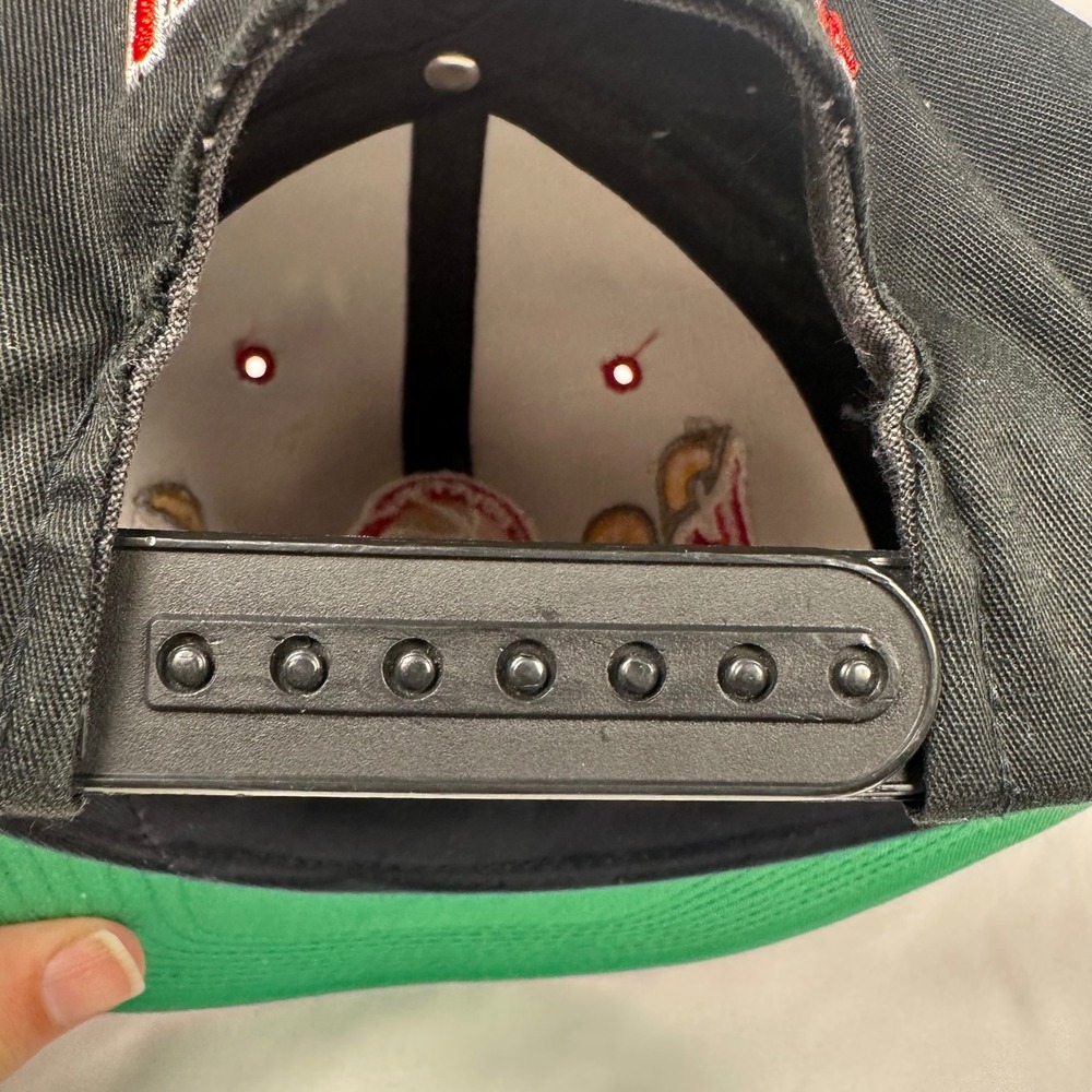 Vintage 90s Houston Rockets Hat Black Red NBA Snapback Green Underbill The G Cap - Picture 10 of 10